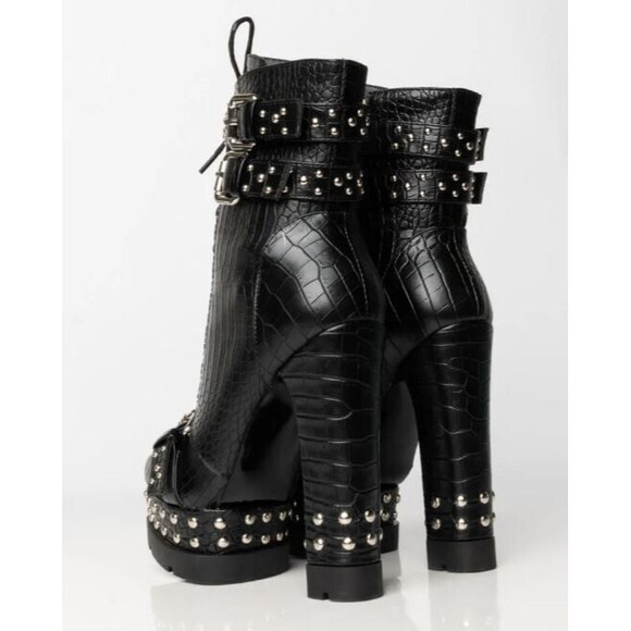 Azalea Wang Dolls Kill Ankle Boots NWOB Black Vegan Crocodile Heels Studded 8.5 - Picture 3 of 10